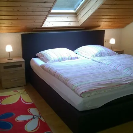 Koenigreich - Dreistegen * Monschau